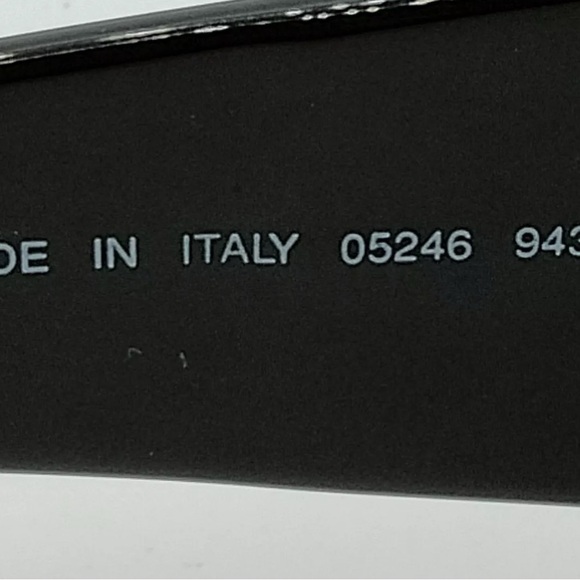 Stunning Authentic Black Chanel Sunglasses - Picture 4 of 9